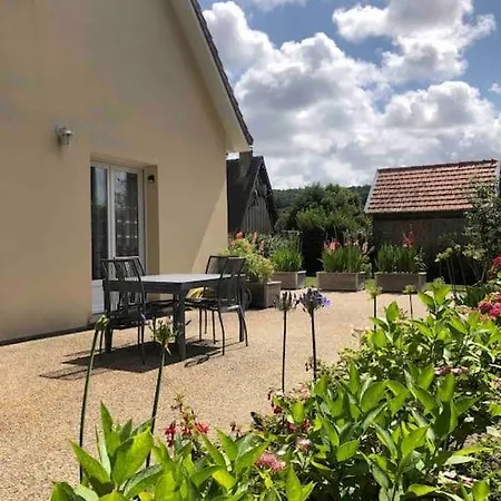 Maison Accueillante En Normandie מונטיווילייה